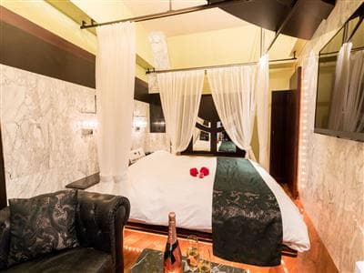 HOTEL W-ARAMIS 部屋写真