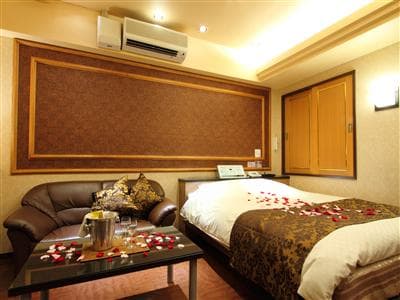 エモエモ 部屋写真