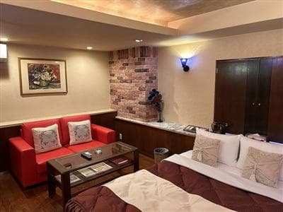 ガラスの城 部屋写真