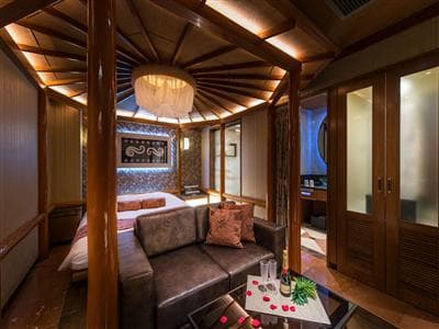 HOTEL PALACE MOMOYAMA 部屋写真