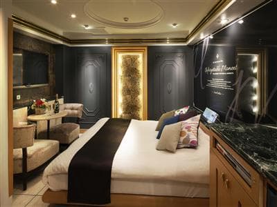 HOTEL STELLATE 部屋写真